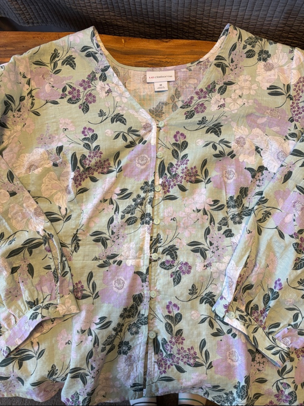 Liz Claiborne Mint Green Floral Button-Front Top with Lavender Accents-Medium